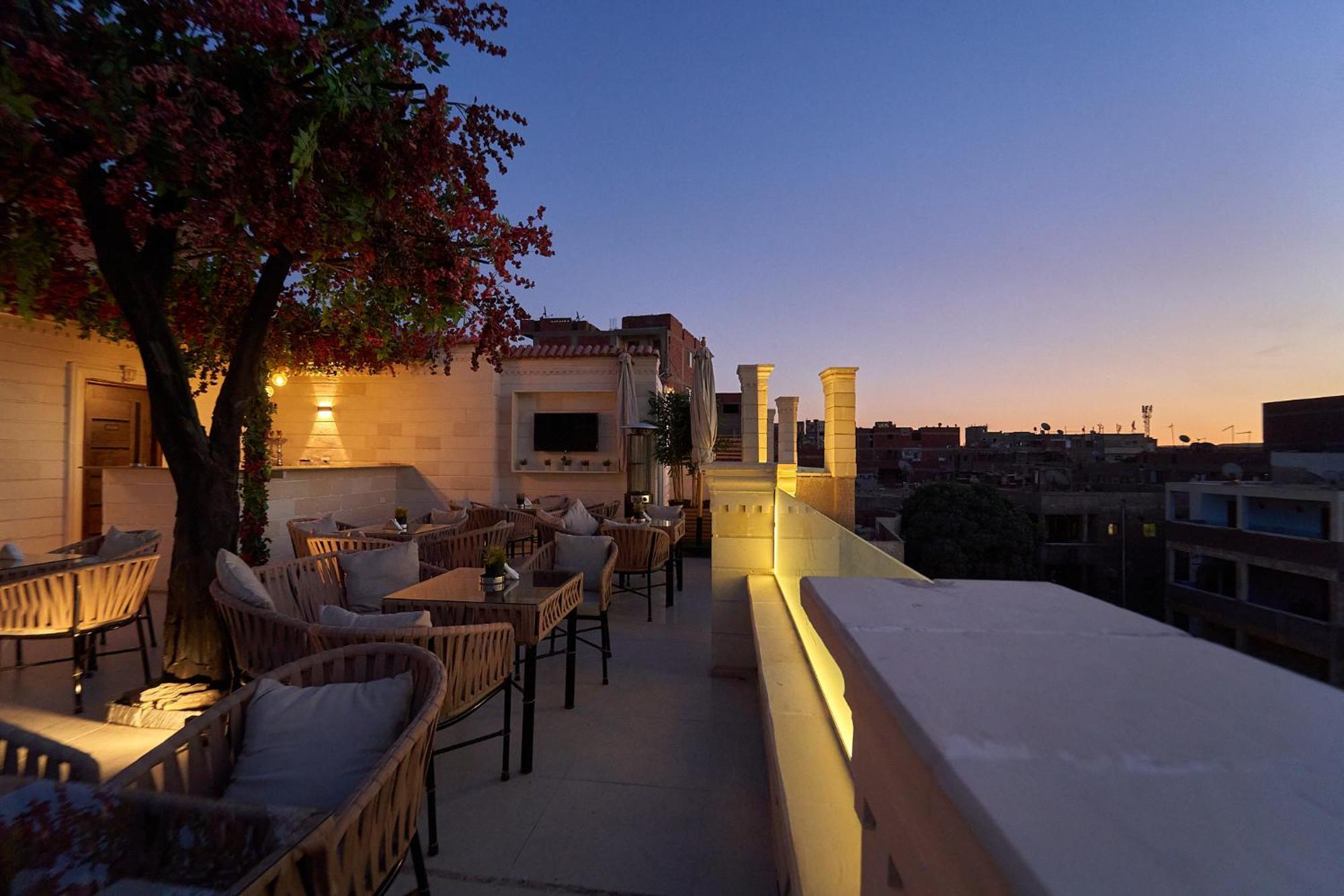 The Palace Pyramids Inn Nazlet el-Sîsi Exterior photo