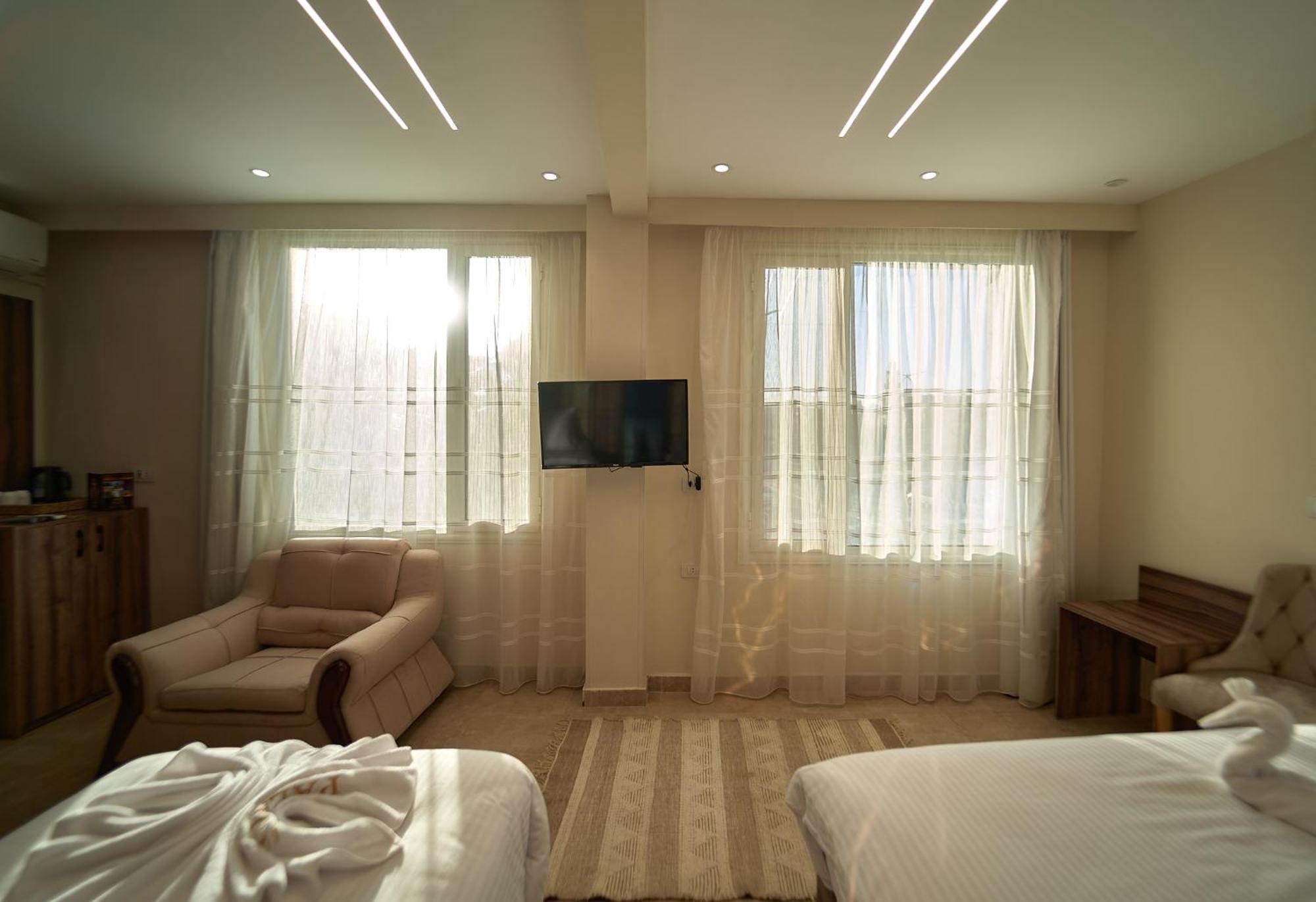 The Palace Pyramids Inn Nazlet el-Sîsi Exterior photo